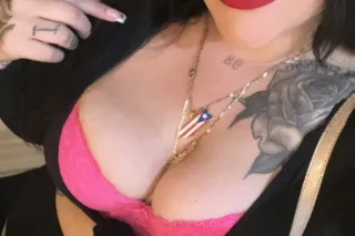 VALENTINE MONTH SPECIAL TODAY W/ LATINA MAMI 💗 - Image 6