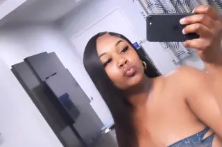 New in town, ready to satisfy your needs! FaceTime verify 📲 - Image 1