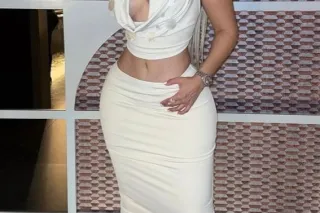 AVAILABLE ! - Image 1