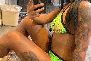 HELLO GENTLEMEN😋🫦YOUNG, WET &amp; TIGHT - Image 2